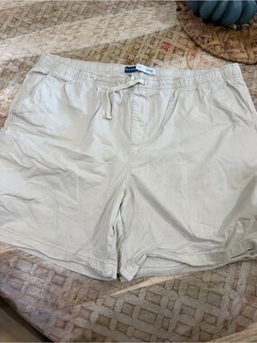 Old Navy Men's Light Cream Drawstring Athletic Shorts
